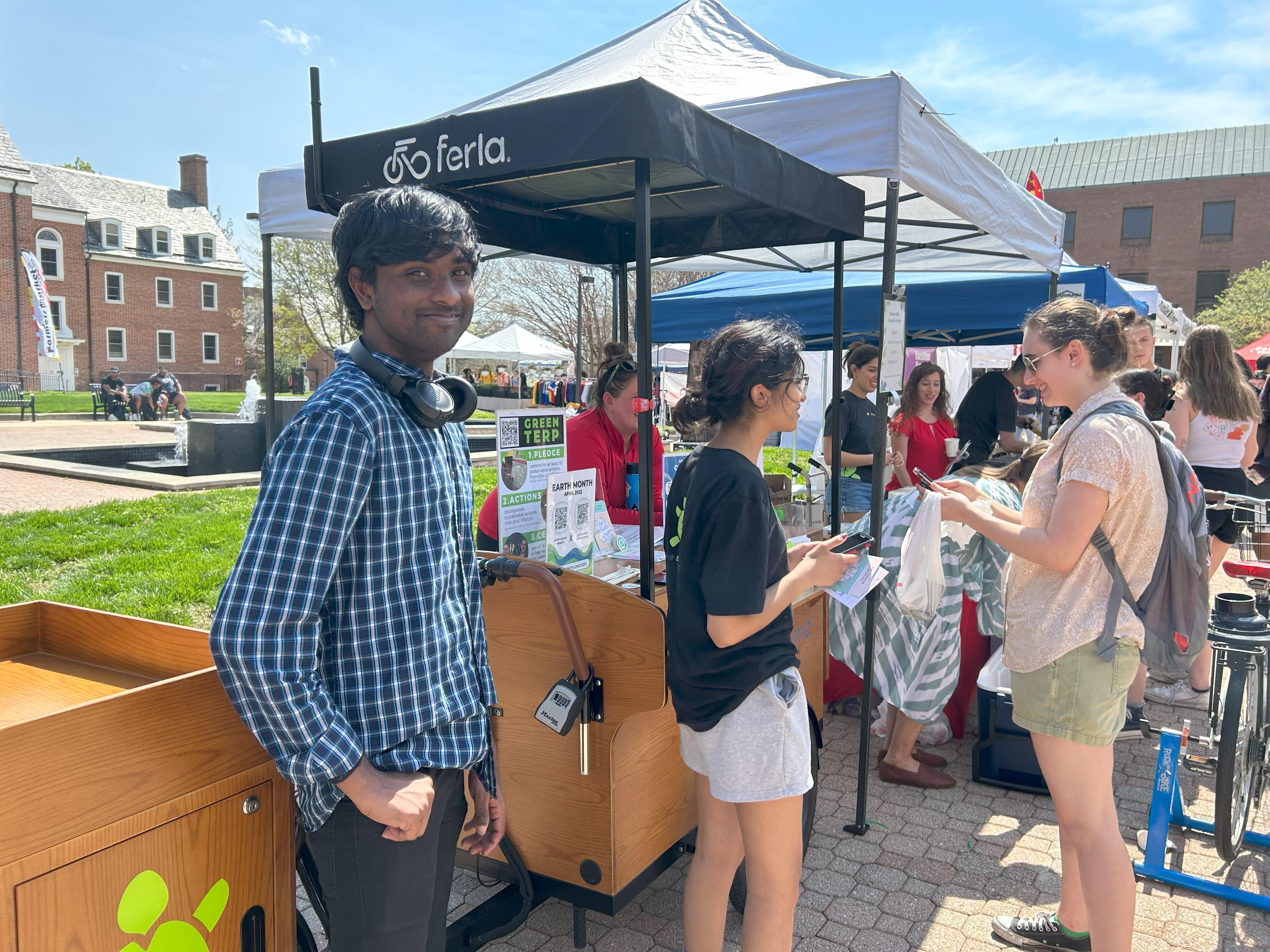 Ambassadors at the Farmers Market 